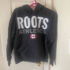 Black Roots Sweater shirt size extra small